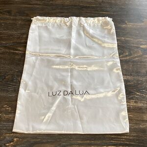 Luz Da Lua Satin Dust Bag
